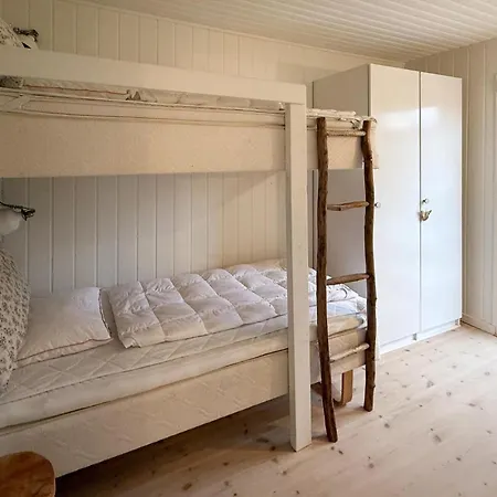 Amazing In With 3 Bedrooms And Wifi Holiday home Kerteminde